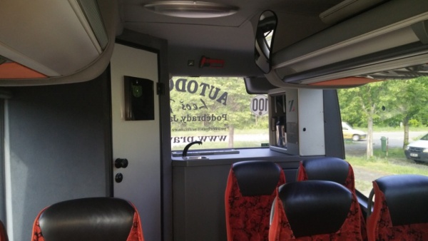 Mercedes Tourino vybavená kuchyňka