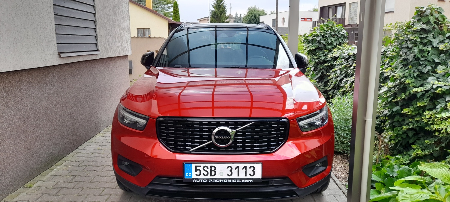 volvo XC40