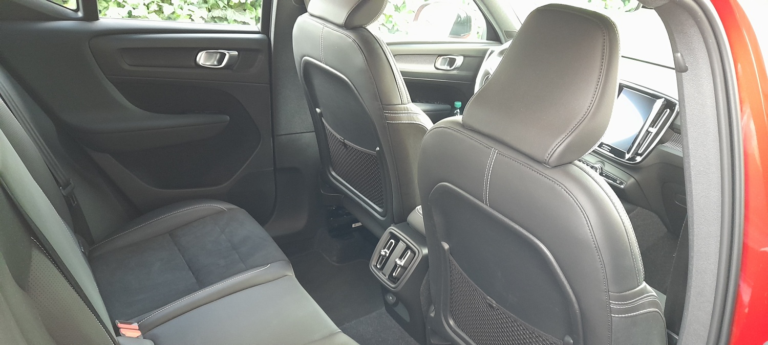 volvo XC40